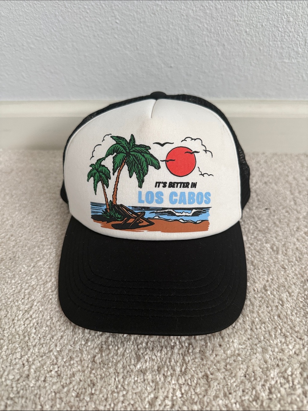 Brand New! Never Worn! Billabong Los  Cabos KidsTrucker Hat - Black & White